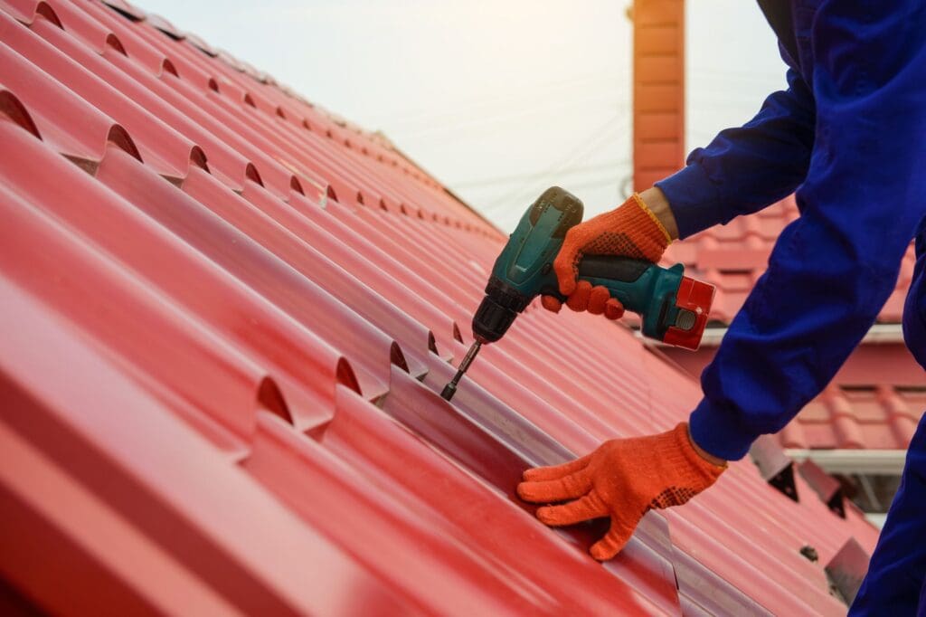 Metal Roofing Contractor Image